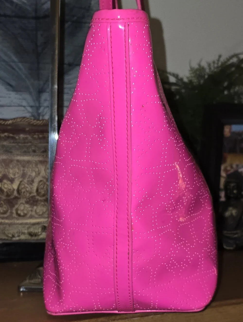 kate spade new york Molly Bikini Dot Large Tote in a vibrant neon pink patent - Picture 5 of 13